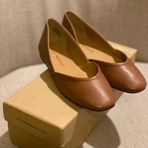 LUCKY light brown Adoura Flats